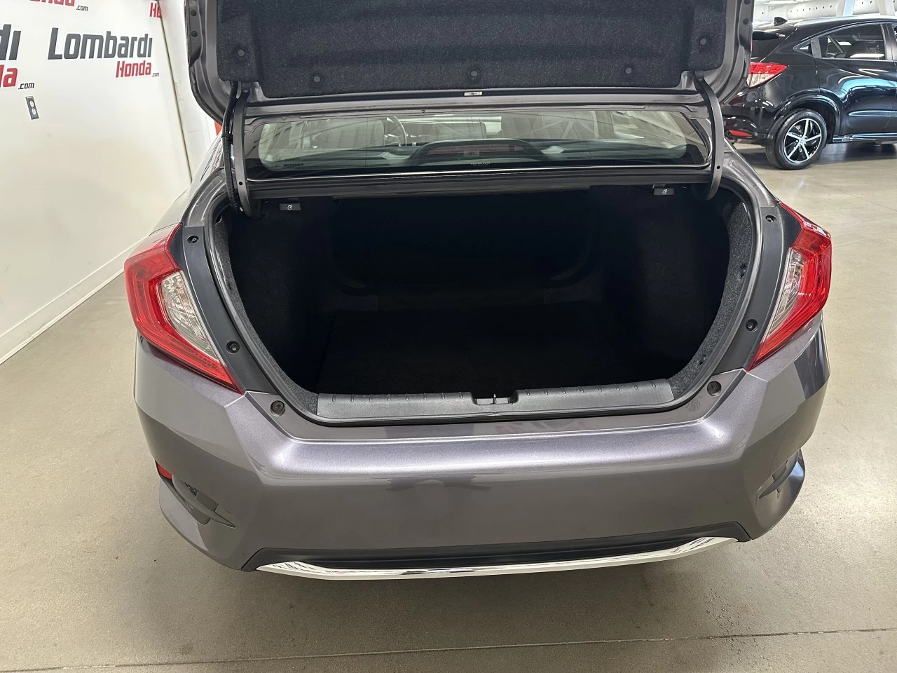 2021 Honda Civic LX Image principale