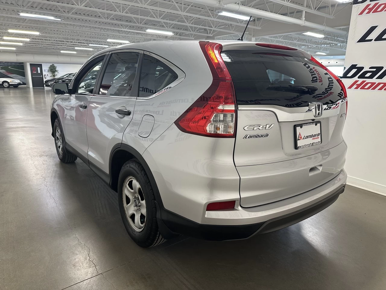 2016 Honda CR-V LX https://www.lombardihonda.com/resize/b990ff35b810a3abc0cc817b2ca24889-1