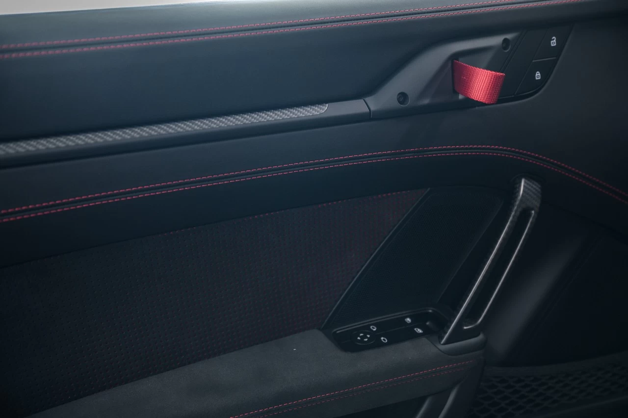 2024 Porsche 911 GT3 RS https://www.lombardihonda.com/resize/b990ff35b810a3abc0cc817b2ca24889-1