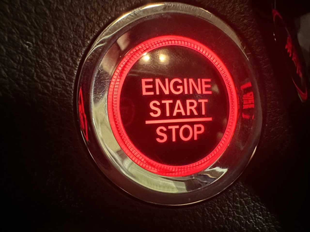 2022 Honda HR-V Touring Main Image