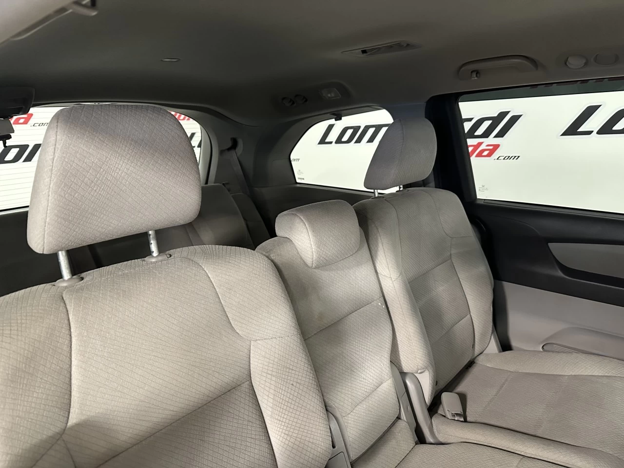 2017 Honda Odyssey SE Image principale