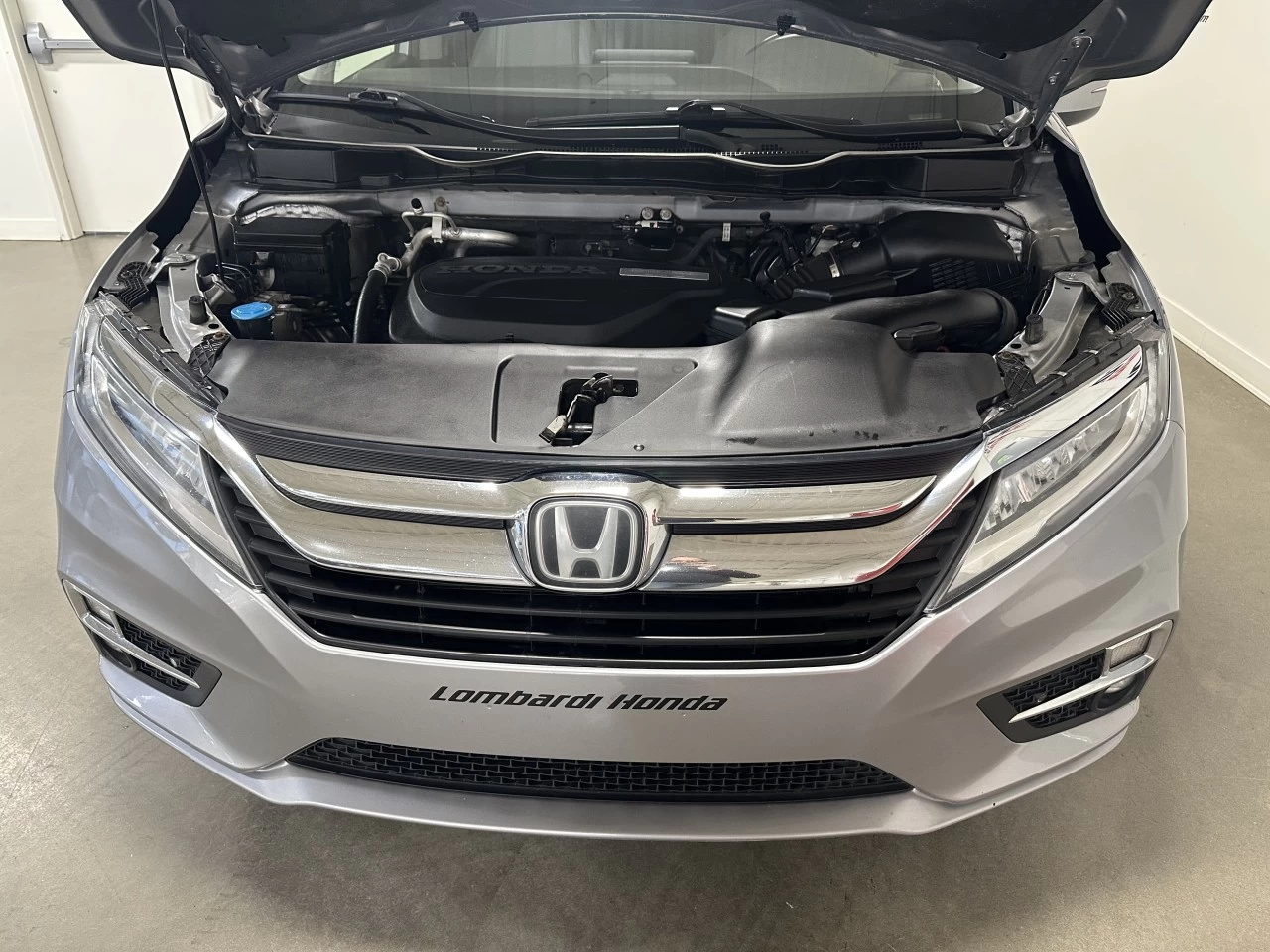 2019 Honda Odyssey Touring Image principale