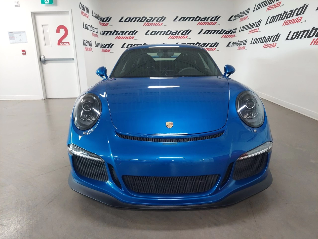 2015 Porsche 911
                                                    GT3 Image principale