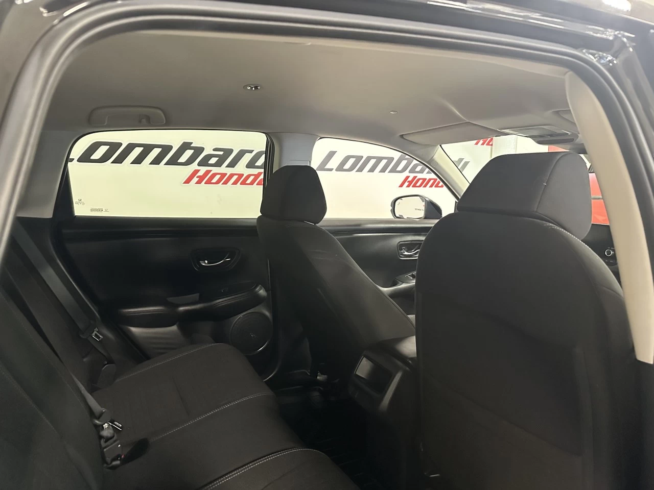2023 Honda HR-V
                                                    LX Image principale