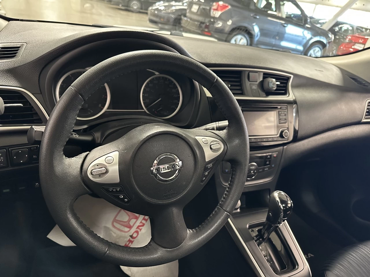 2018 Nissan Sentra
                                                    SV Image principale