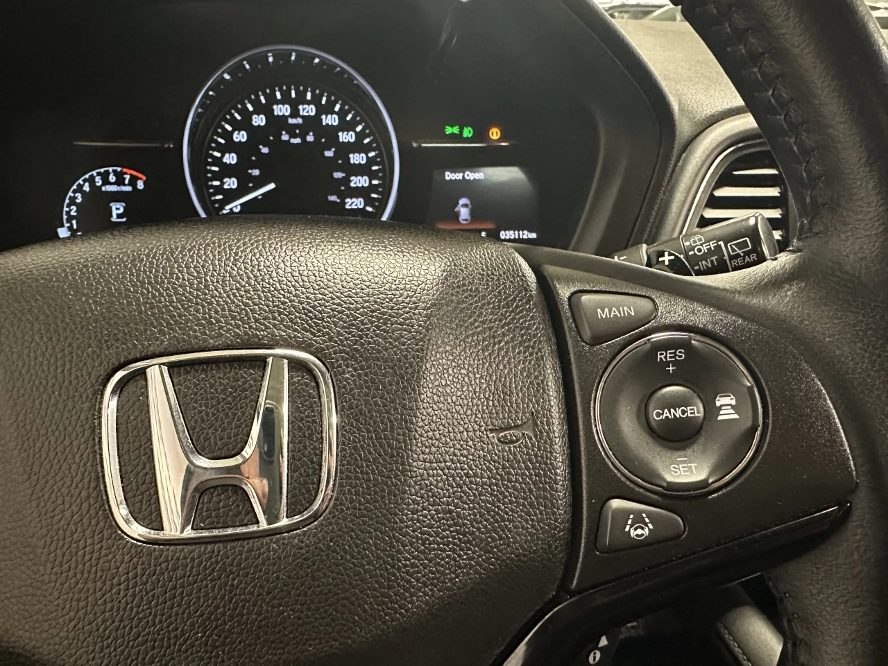 2019 Honda HR-V Touring Main Image