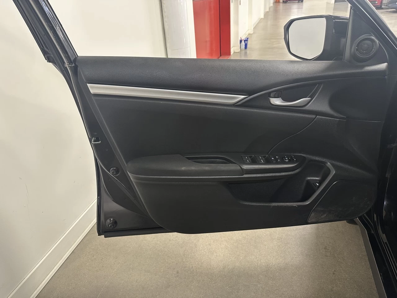 2021 Honda Civic LX Main Image