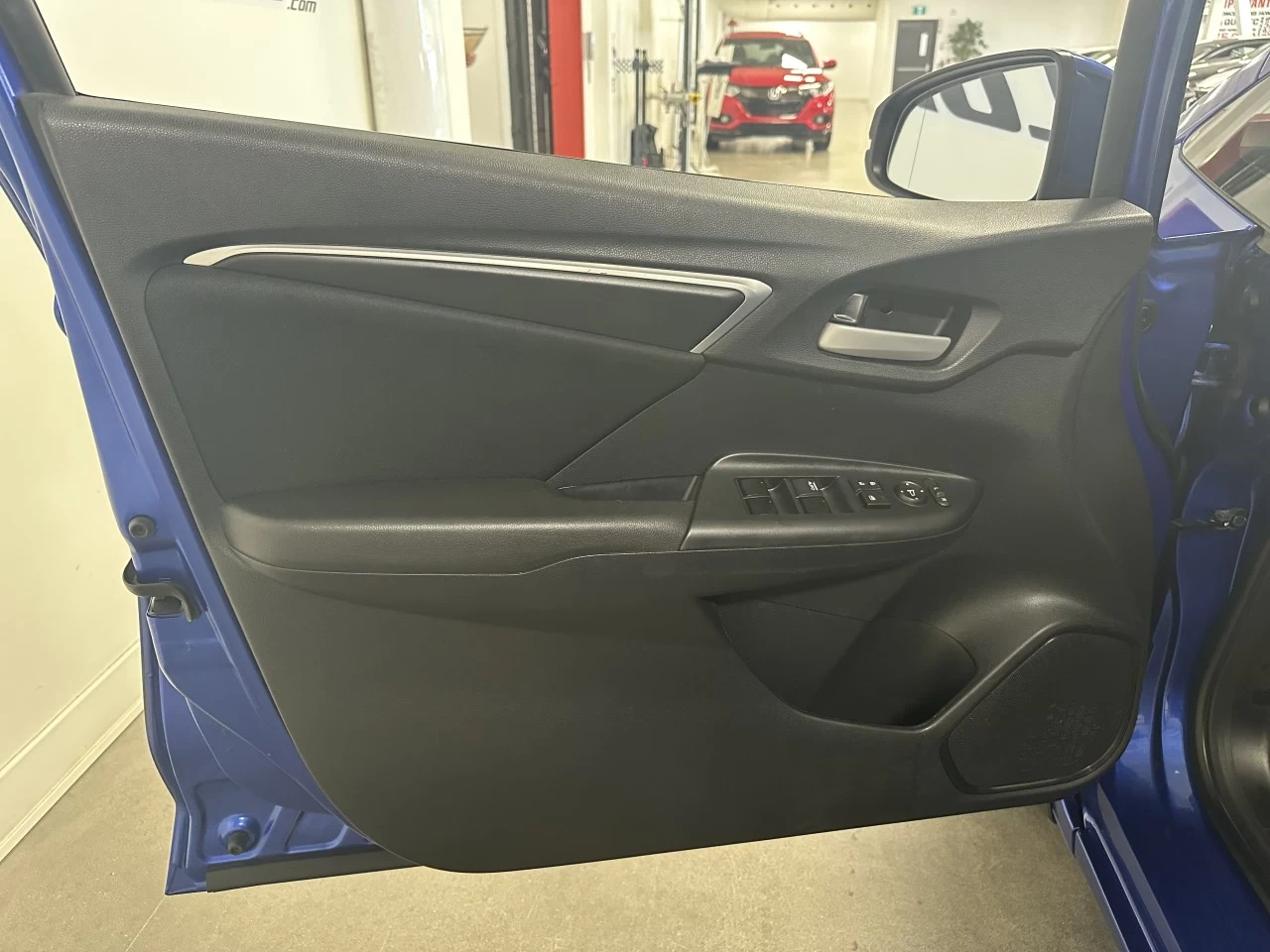 2016 Honda Fit
                                                    LX Main Image