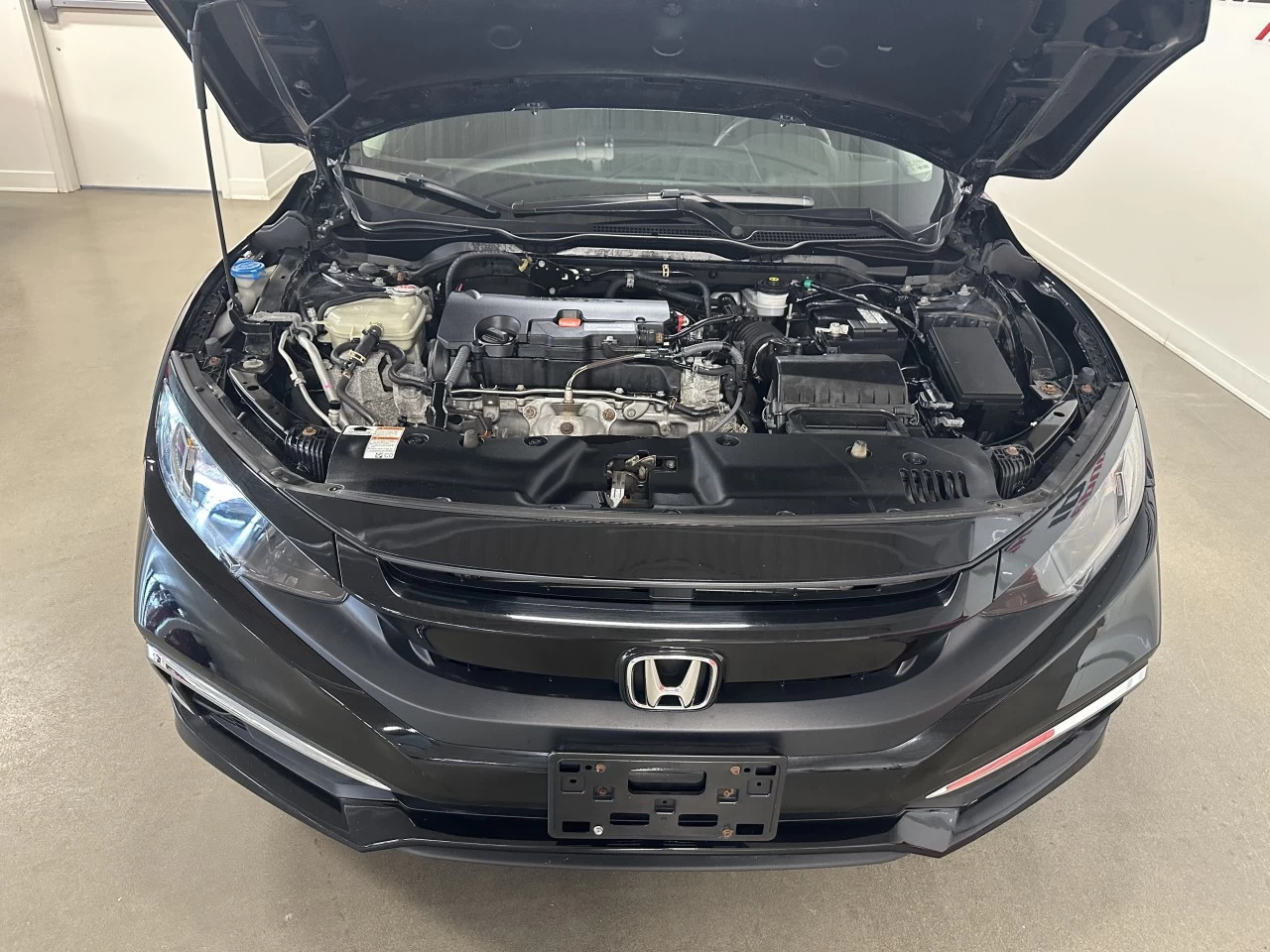 2021 Honda Civic
                                                    EX Main Image