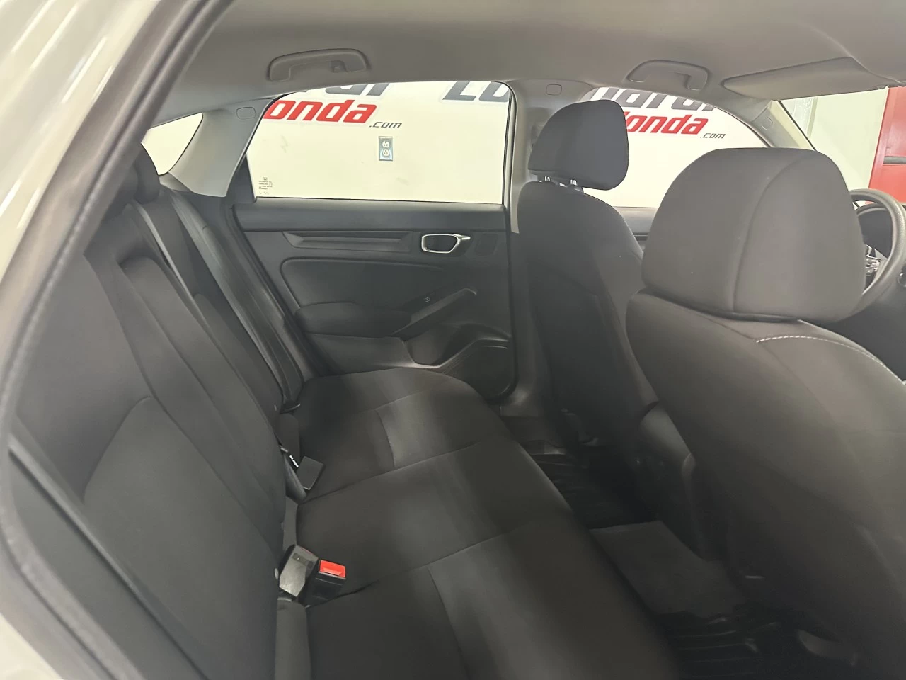 2022 Honda Civic LX Image principale