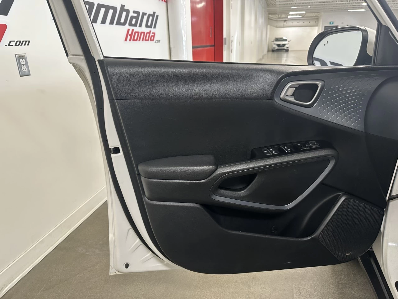 2023 Kia Soul EX Main Image