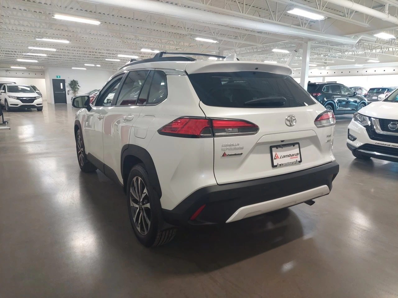 2022 Toyota Corolla Cross
                                                    XLE Main Image