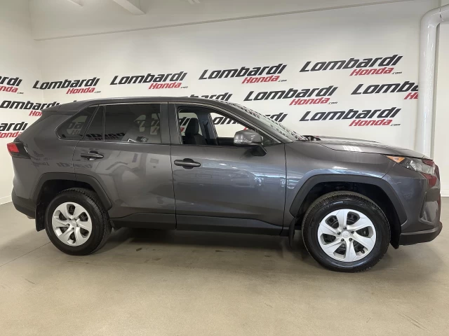 Toyota RAV4 LE 2024