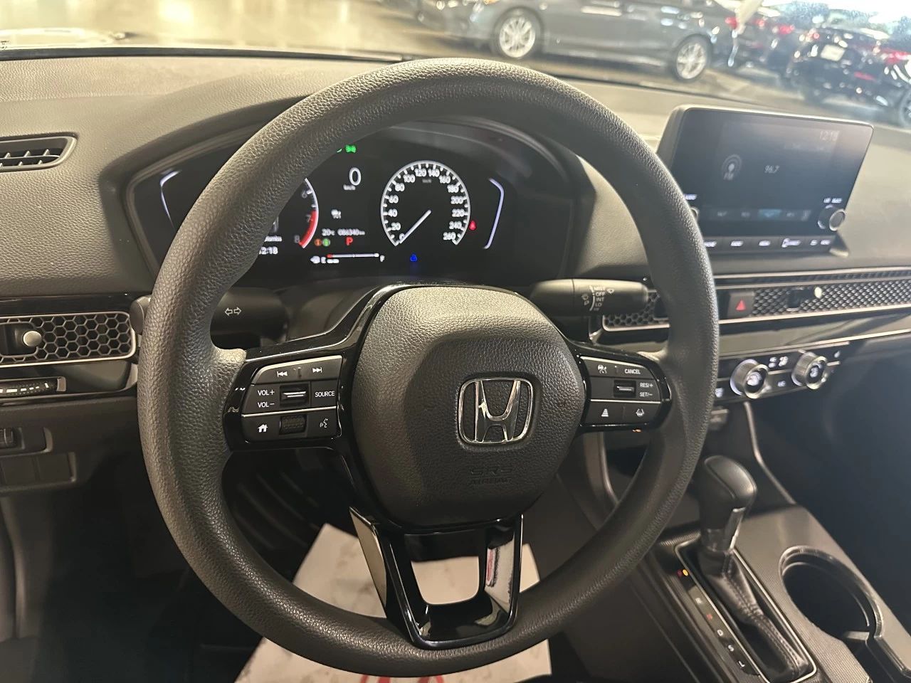 2024 Honda Civic LX-B Image principale