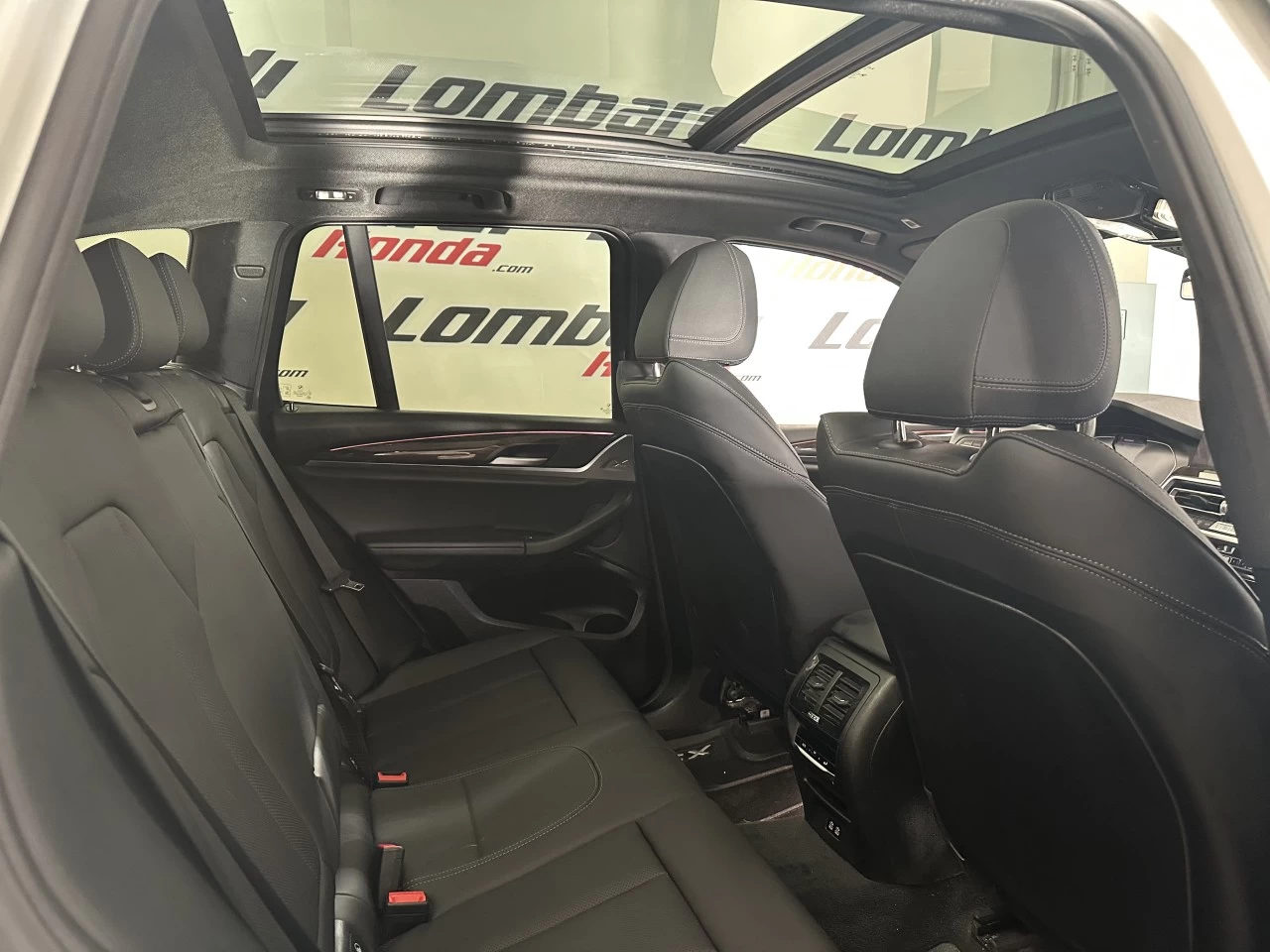 2022 BMW X3 xDrive30i Main Image