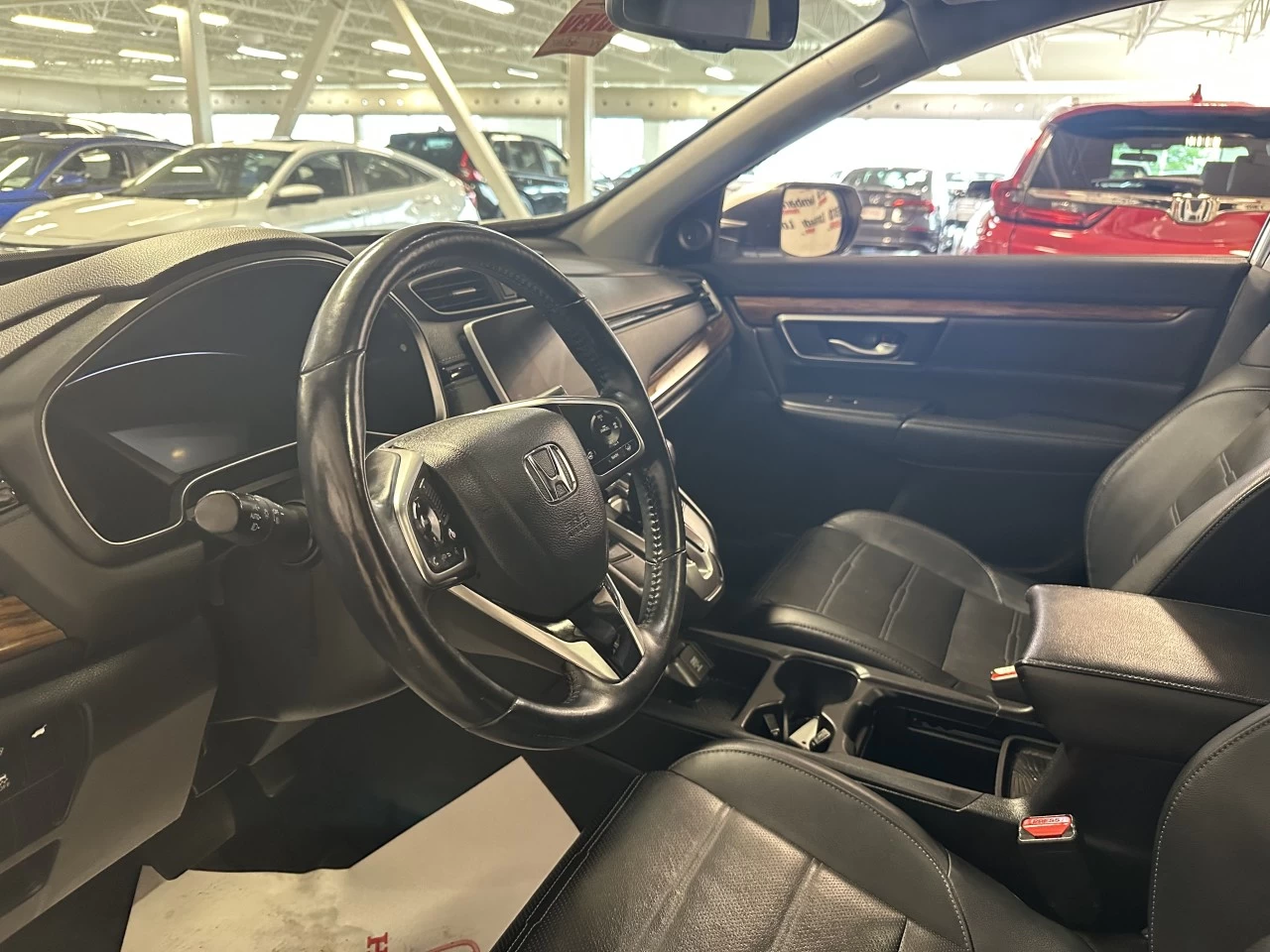 2017 Honda CR-V
                                                    Touring Main Image