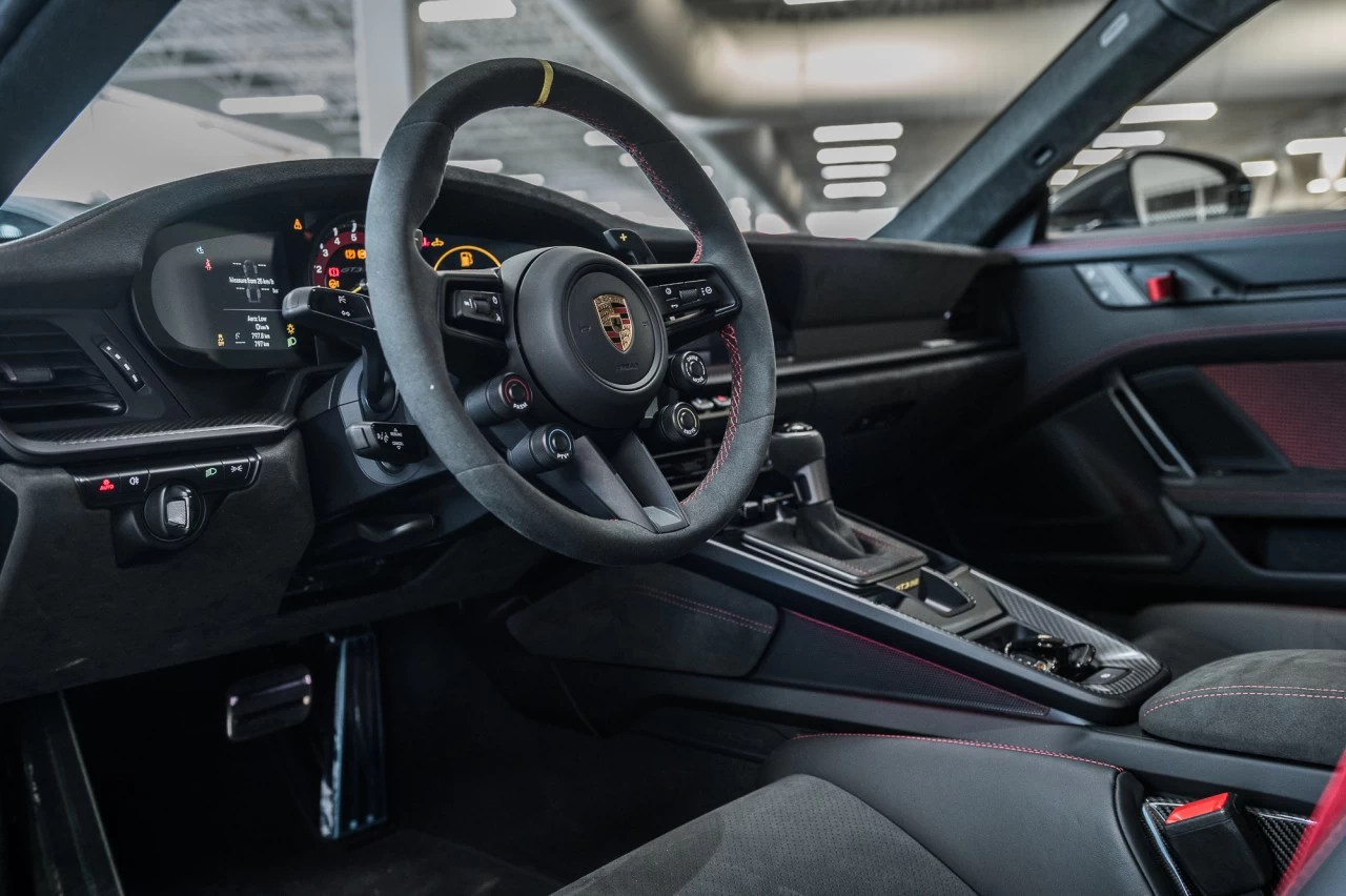 2024 Porsche 911 GT3 RS https://www.lombardihonda.com/resize/b990ff35b810a3abc0cc817b2ca24889-1