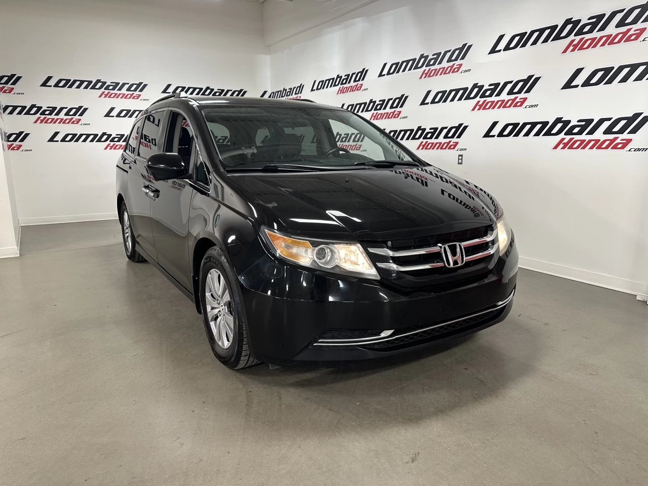 2016 Honda Odyssey EX Image principale