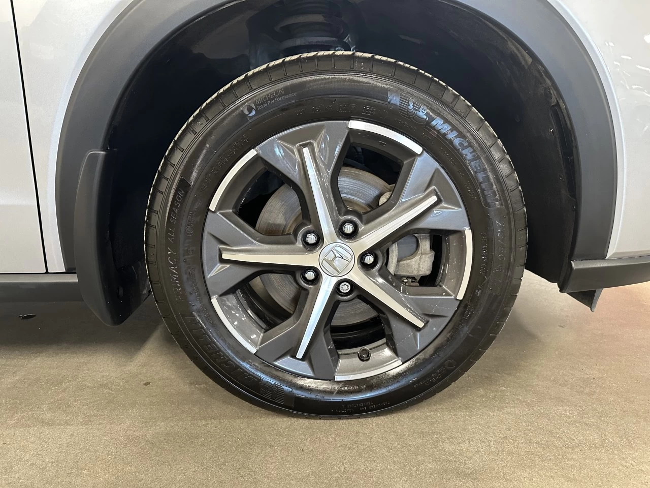 2023 Honda HR-V Sport https://www.lombardihonda.com/resize/b990ff35b810a3abc0cc817b2ca24889-1