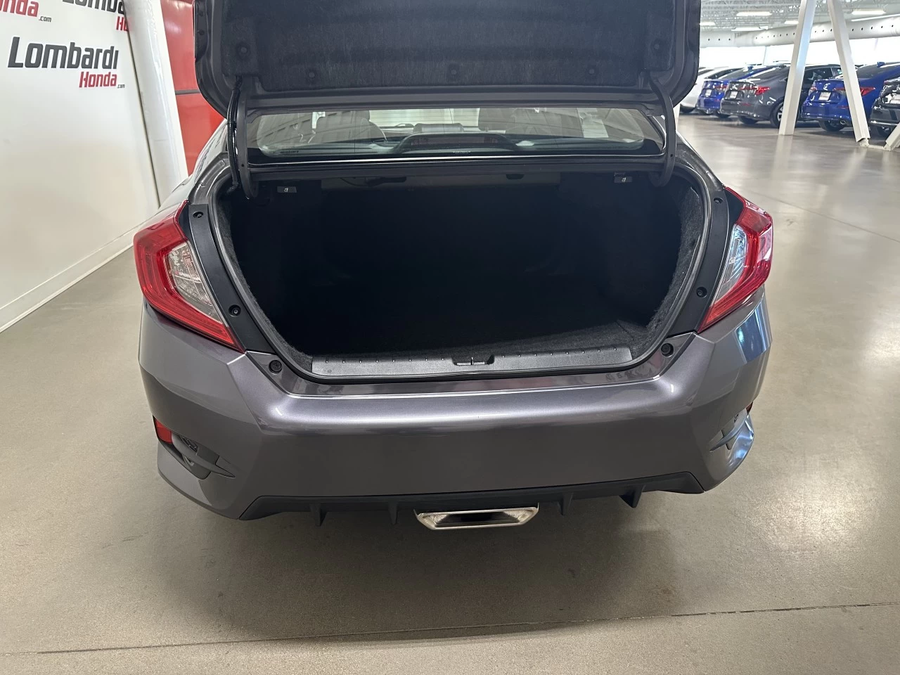 2019 Honda Civic
                                                    Sport Main Image