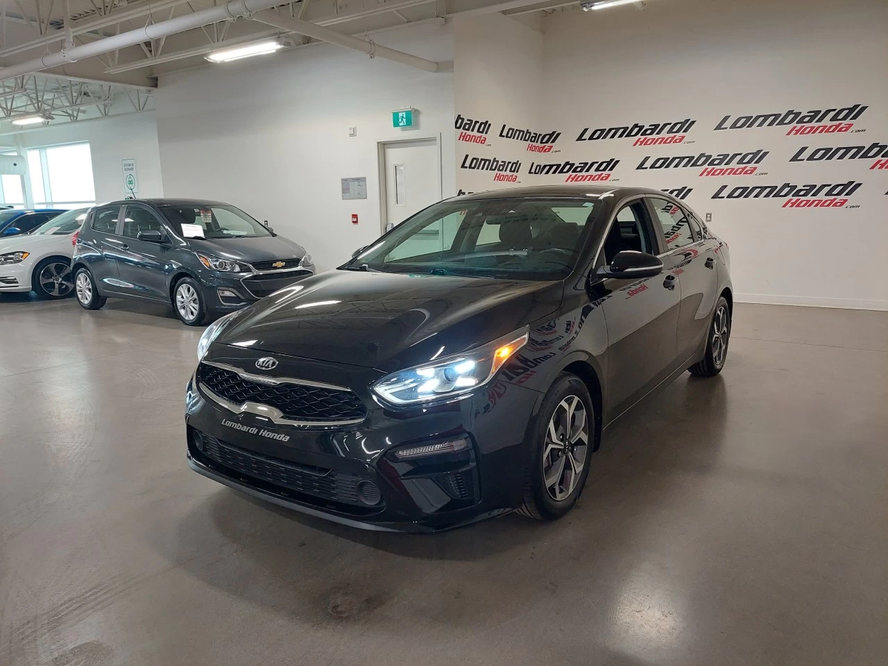 2019 Kia Forte
                                                    EX Image principale