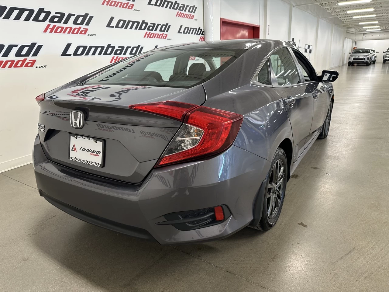 2017 Honda Civic
                                                    LX Main Image