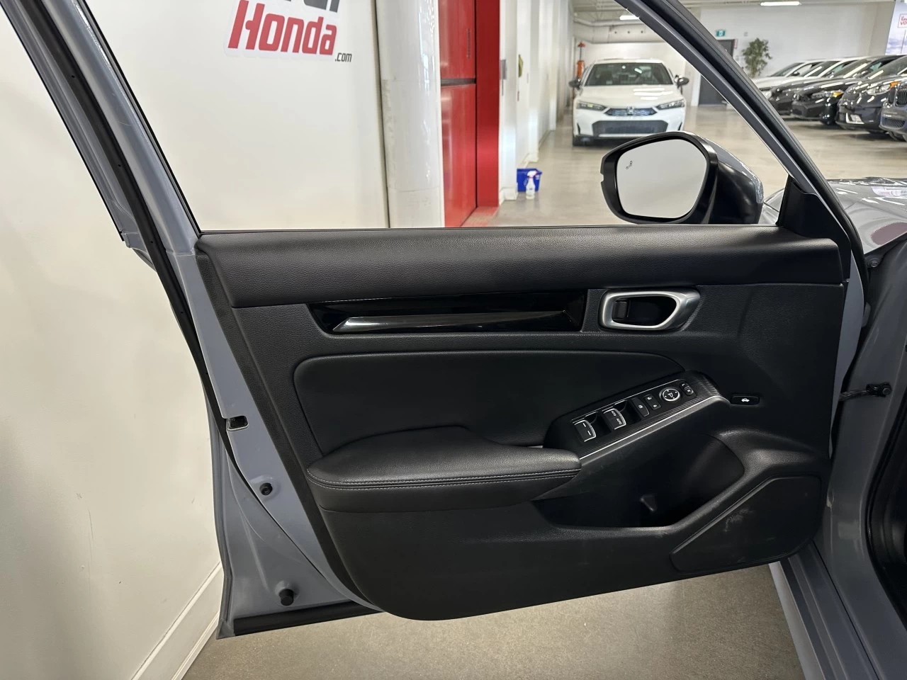 2024 Honda Civic Touring Main Image