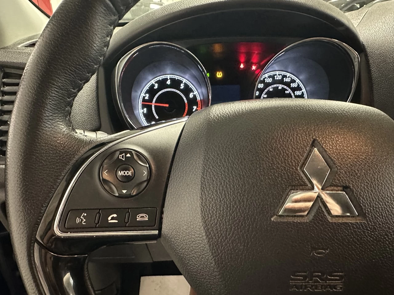 2024 Mitsubishi RVR SE Image principale