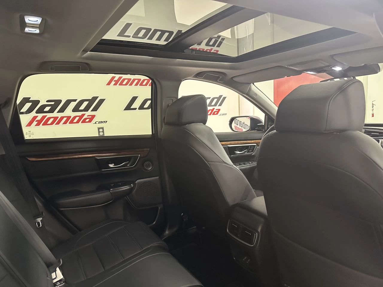 2021 Honda CR-V Touring/Black Edition Image principale