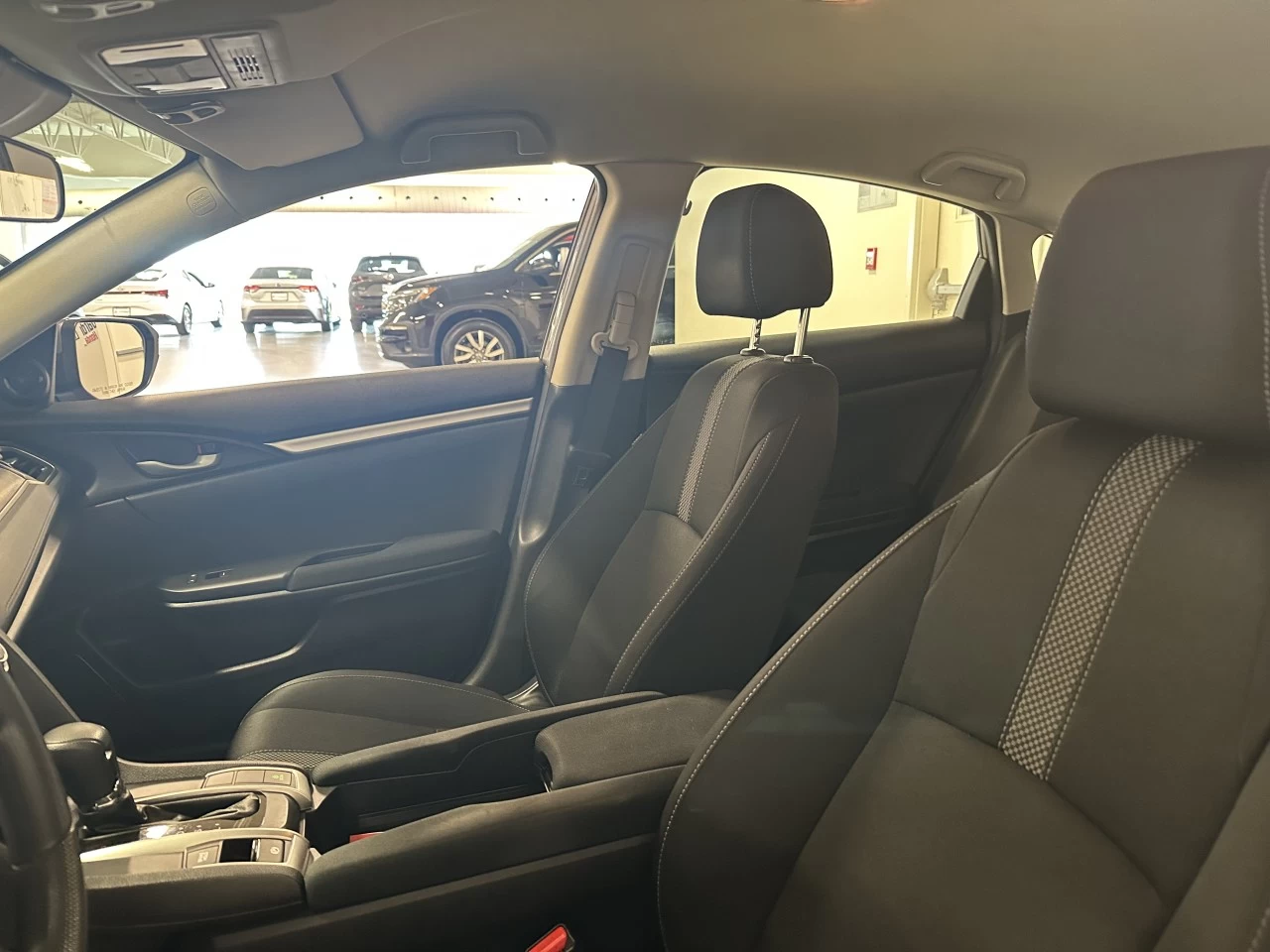 2020 Honda Civic LX Image principale