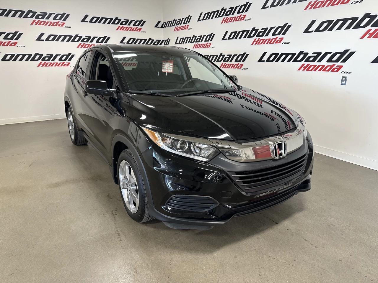 2020 Honda HR-V LX https://www.lombardihonda.com/resize/b990ff35b810a3abc0cc817b2ca24889-1