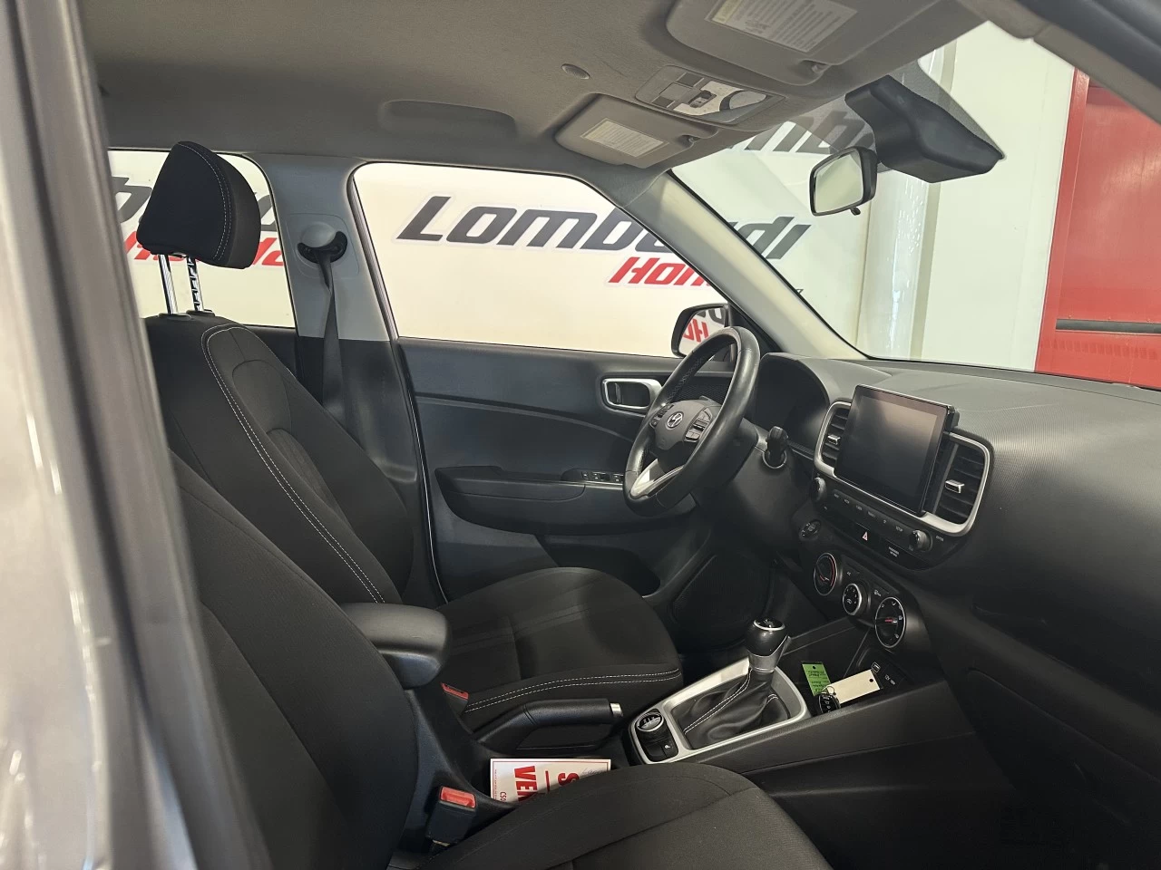 2023 Hyundai Venue Preferred Image principale