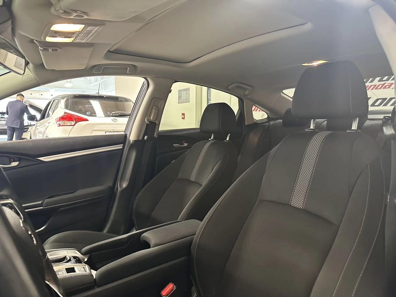 2019 Honda Civic EX Main Image