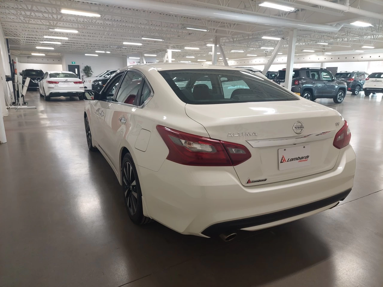 2018 Nissan Altima
                                                    2.5 Main Image