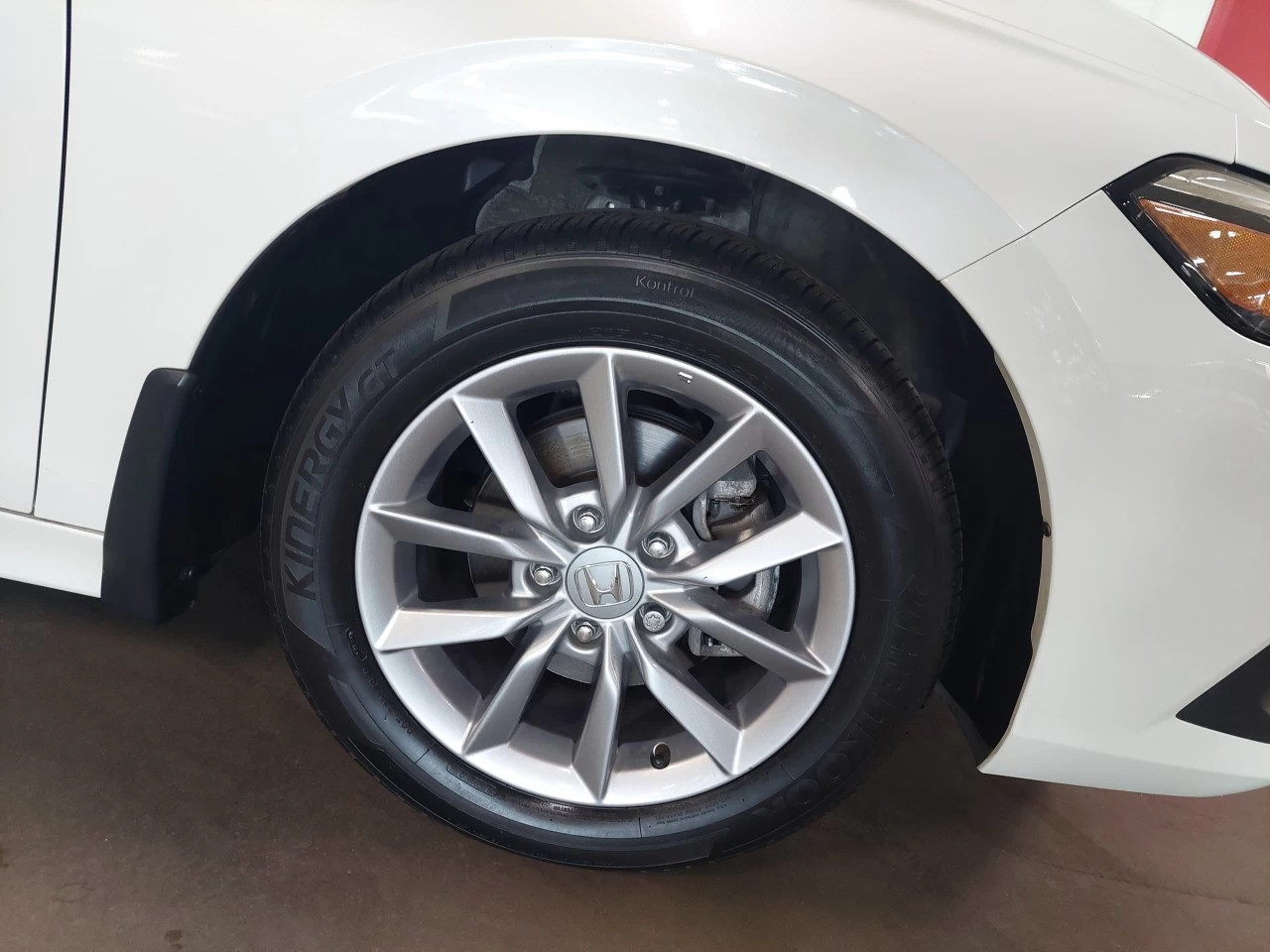 2022 Honda Civic
                                                    EX Main Image