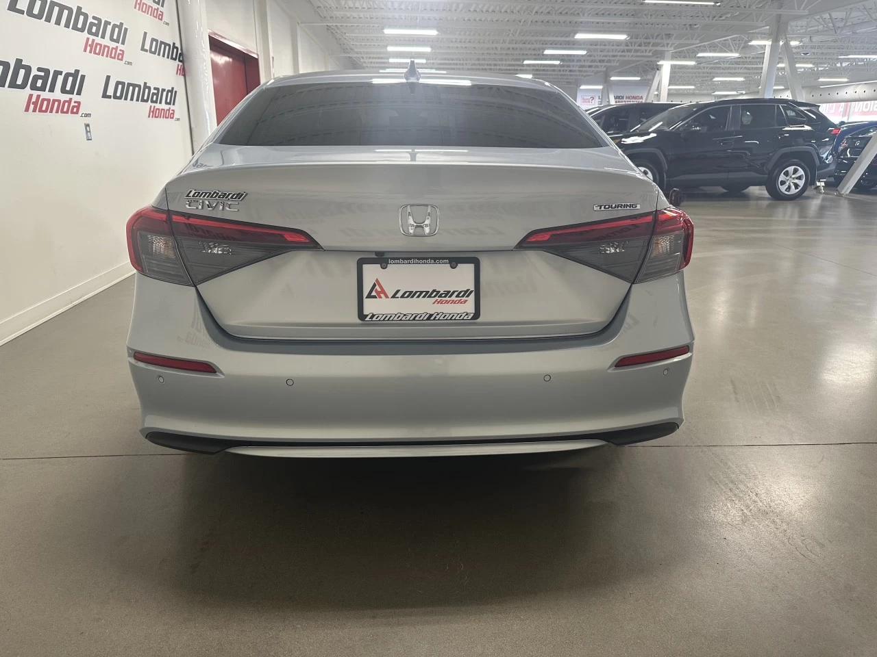 2022 Honda Civic Touring https://www.lombardihonda.com/resize/b990ff35b810a3abc0cc817b2ca24889-1