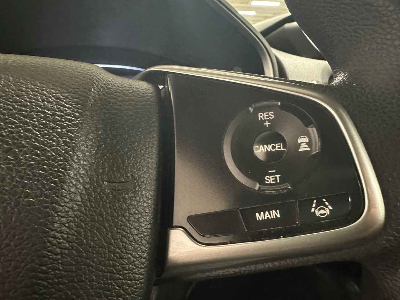 2018 Honda CR-V EX Main Image