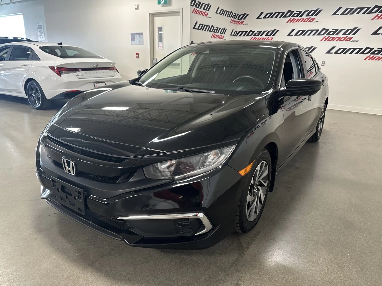 2020 Honda Civic
                                                    EX Main Image