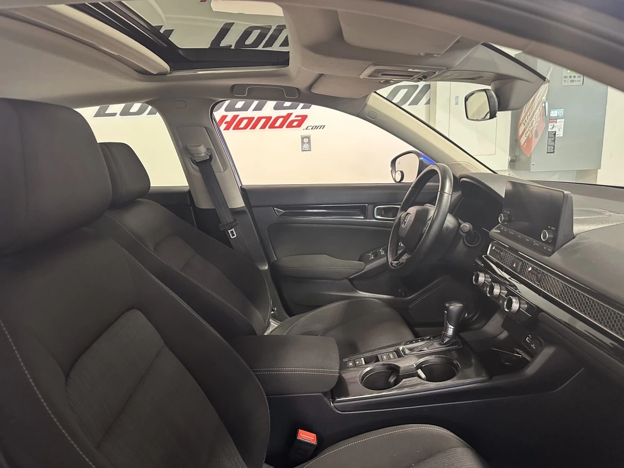 2022 Honda Civic EX Main Image