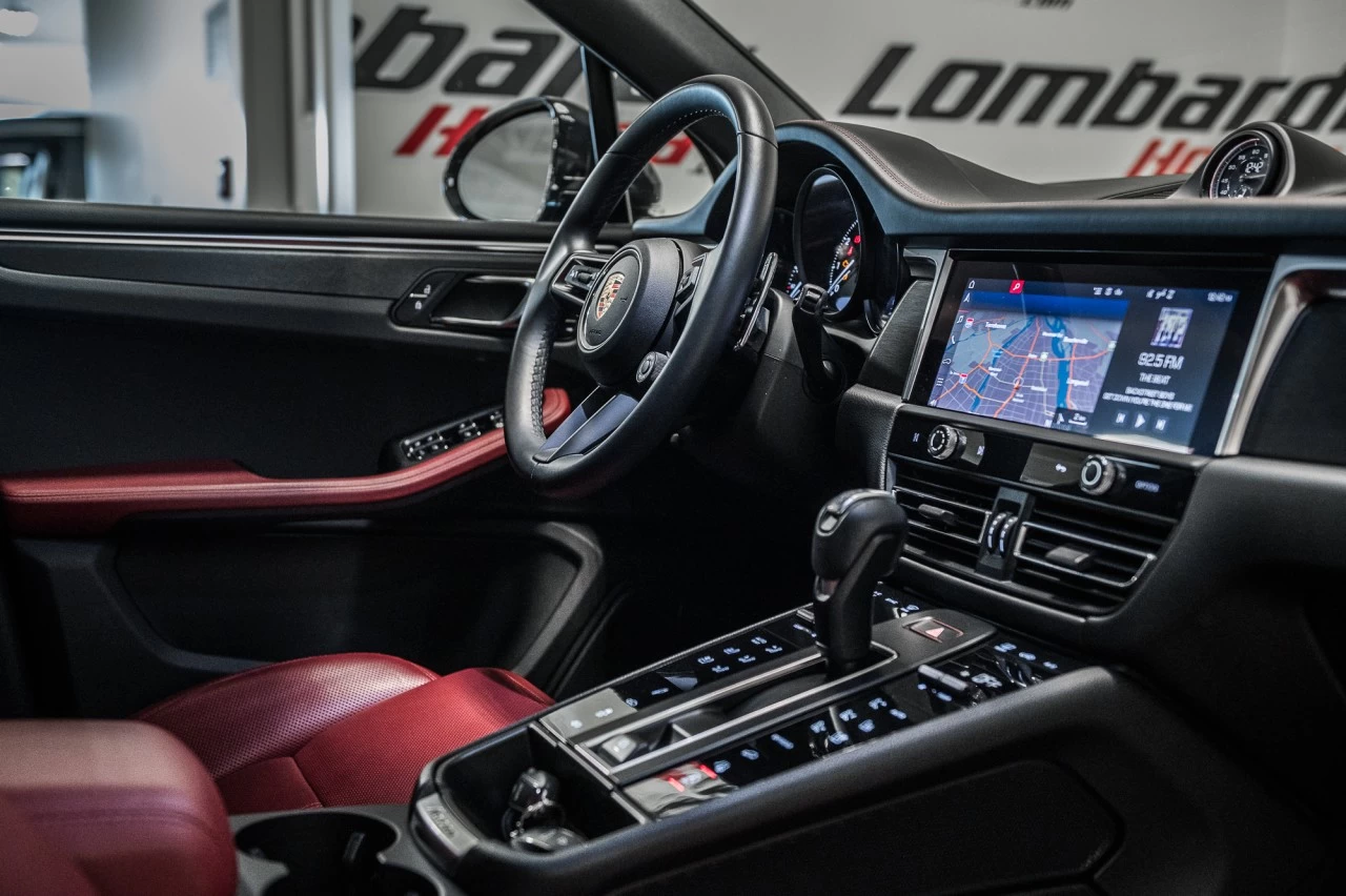 2024 Porsche Macan GTS https://www.lombardihonda.com/resize/b990ff35b810a3abc0cc817b2ca24889-1