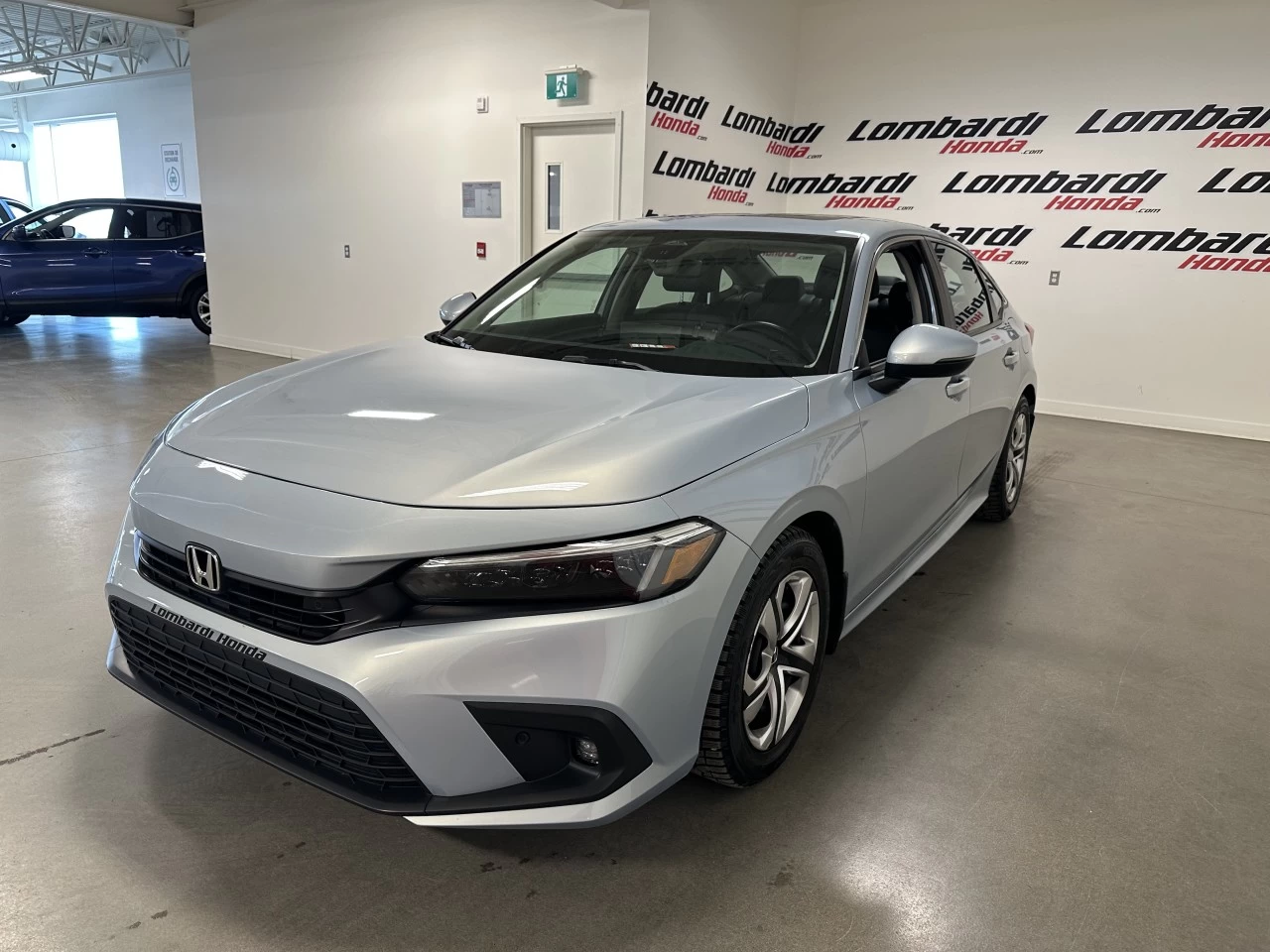 2022 Honda Civic
                                                    Touring Main Image
