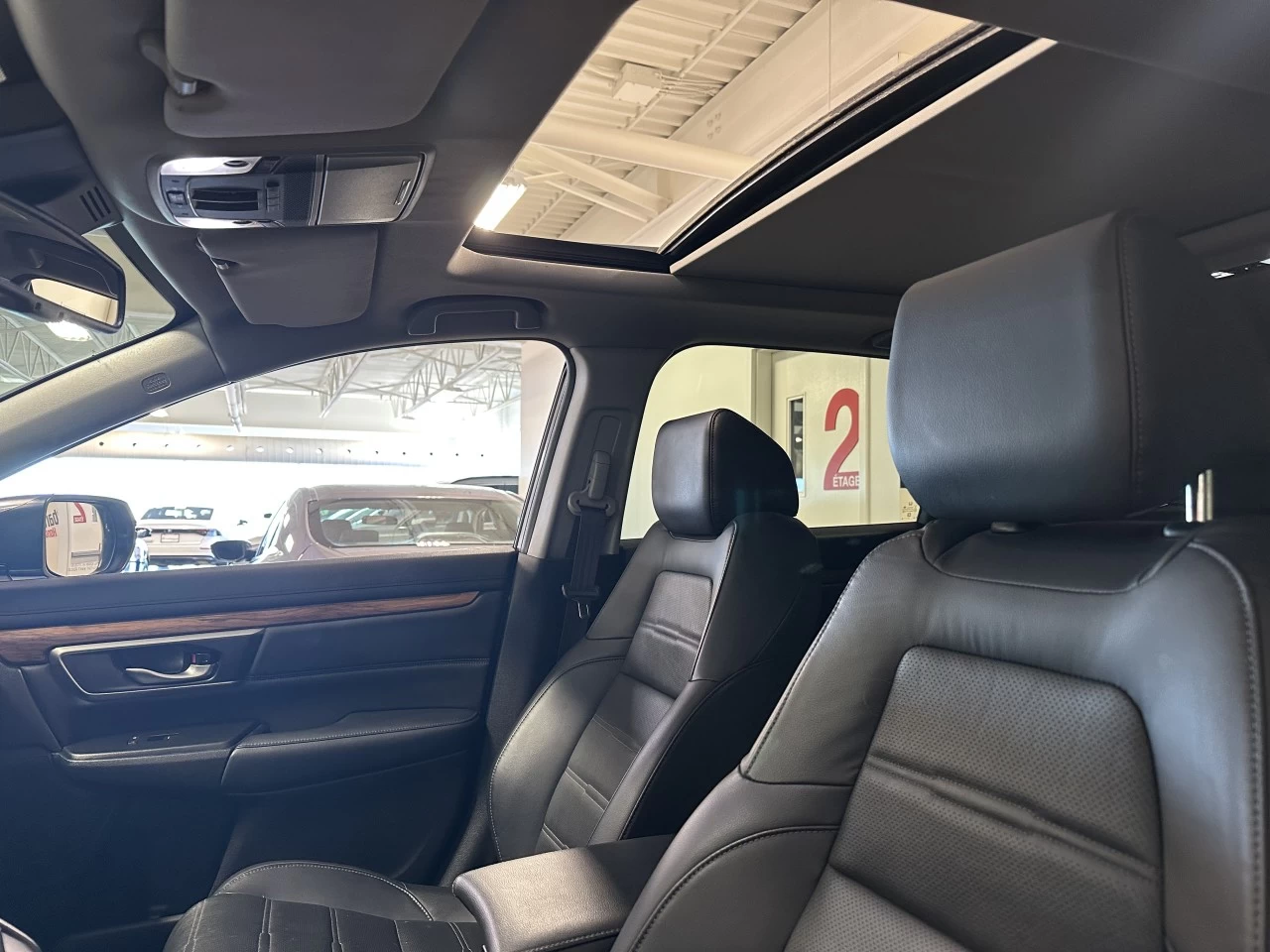 2021 Honda CR-V
                                                    Touring/Black Edition Main Image