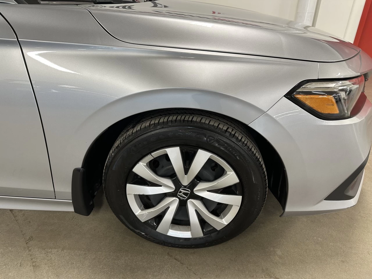 2024 Honda Civic LX Main Image