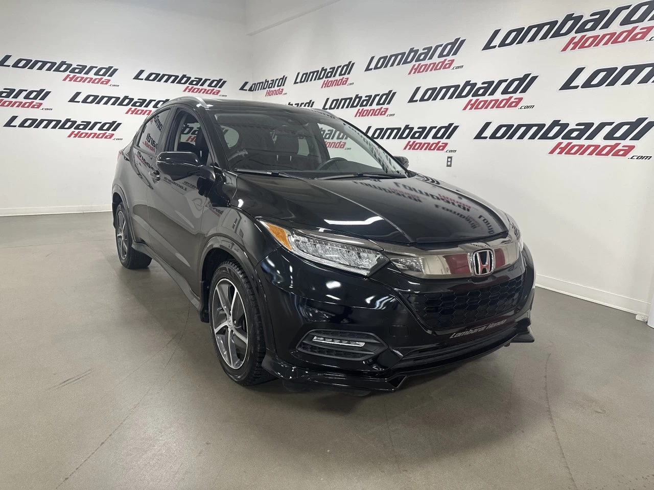 2022 Honda HR-V Touring Main Image