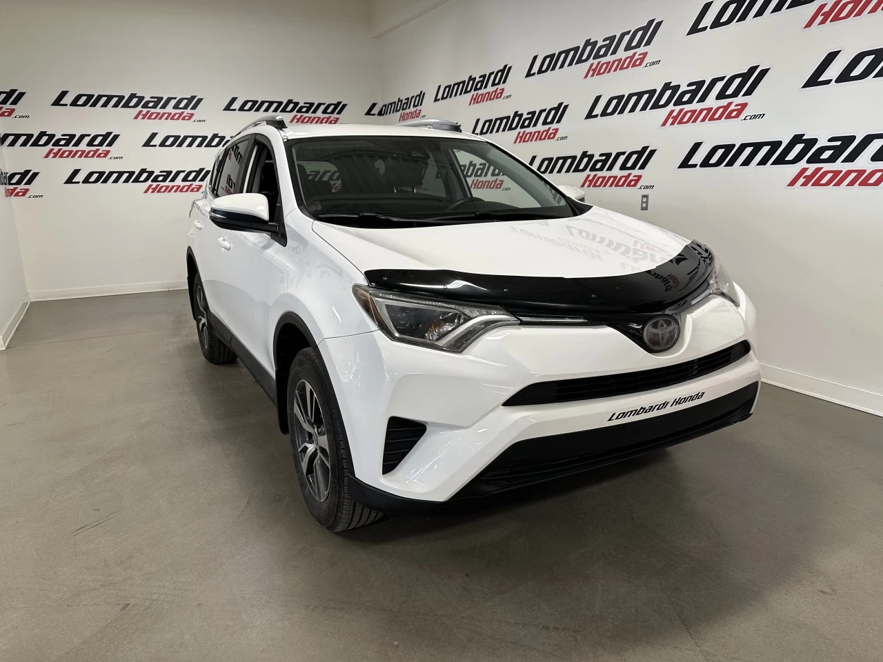 2018 Toyota RAV4 LE Main Image