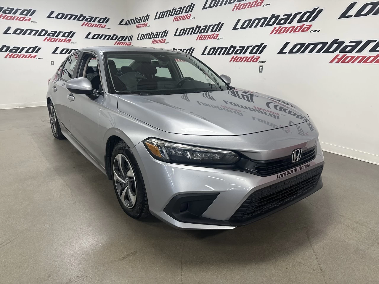 2023 Honda Civic Berline LX https://www.lombardihonda.com/resize/b990ff35b810a3abc0cc817b2ca24889-1