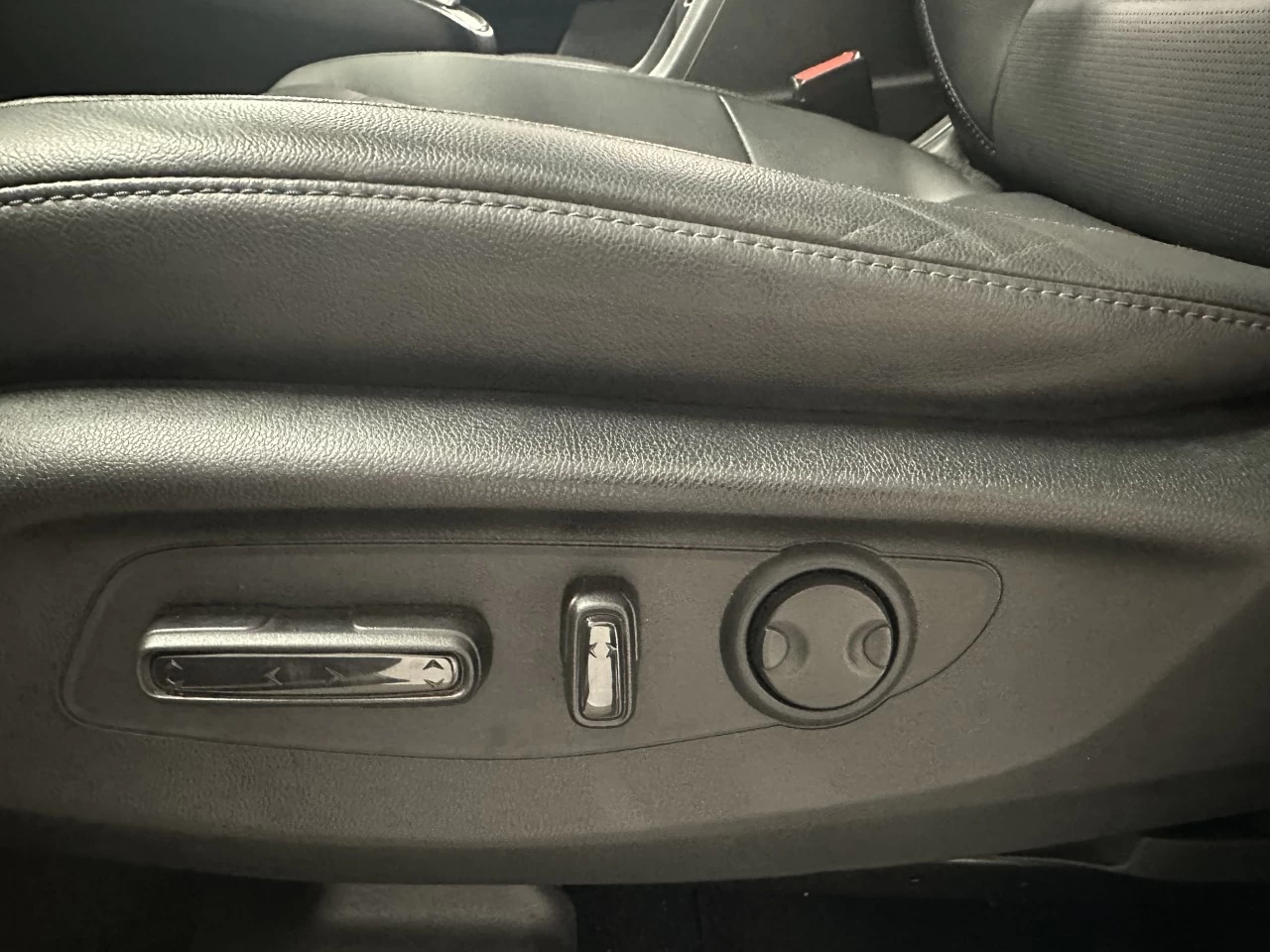 2023 Honda CR-V EX-L Main Image