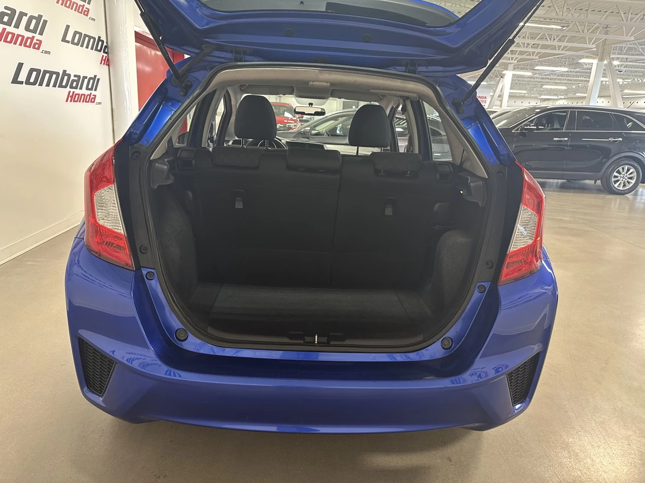 2016 Honda Fit
                                                    LX Main Image