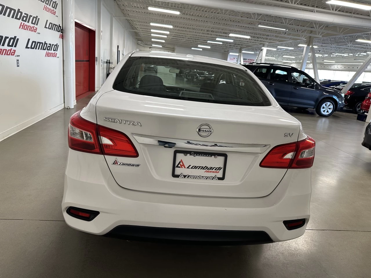 2018 Nissan Sentra
                                                    SV Image principale