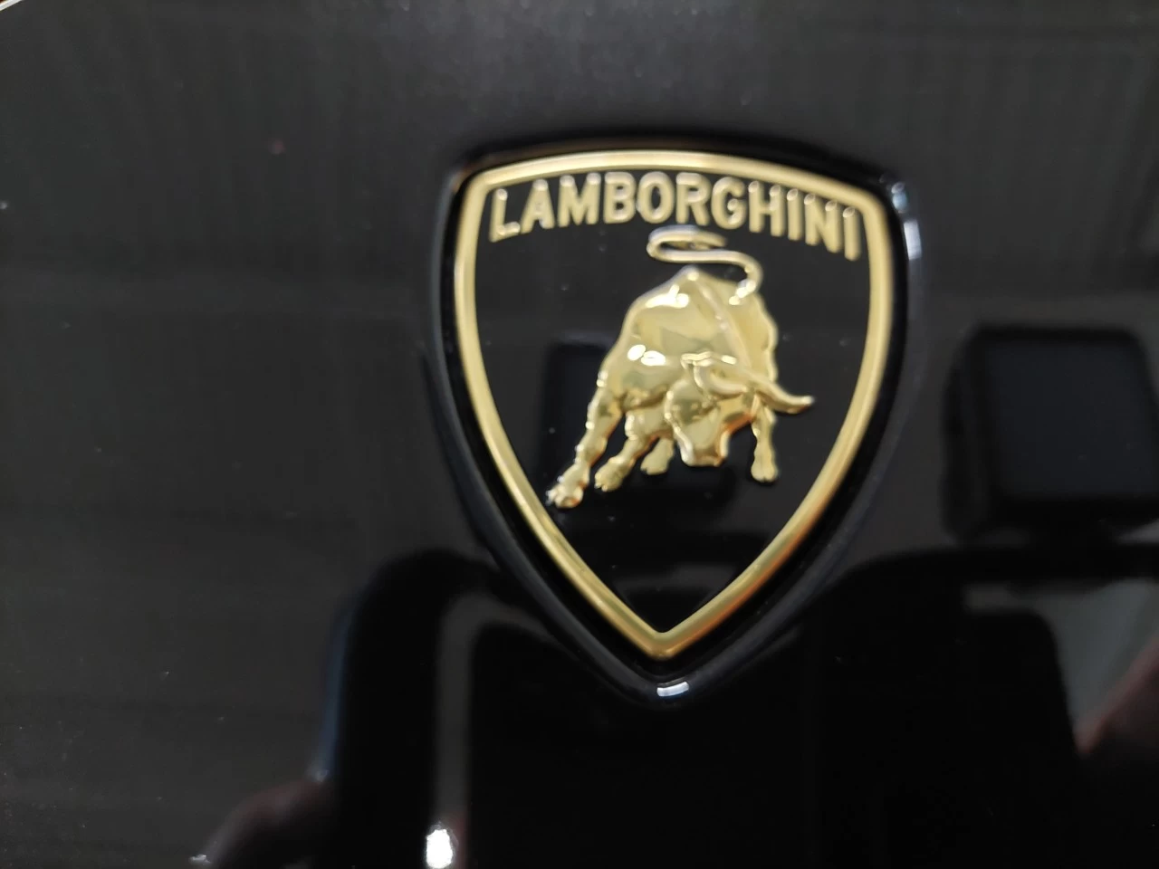 2018 Lamborghini Huracan Performante CPO 12Mois+ https://www.lombardihonda.com/resize/b990ff35b810a3abc0cc817b2ca24889-1